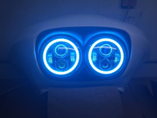 DUAL 7" BLUE DAYMAKER BLUE HALO LED ROAD GLIDE Black Light Bulb Headlight Motorcycle Harley Bezel