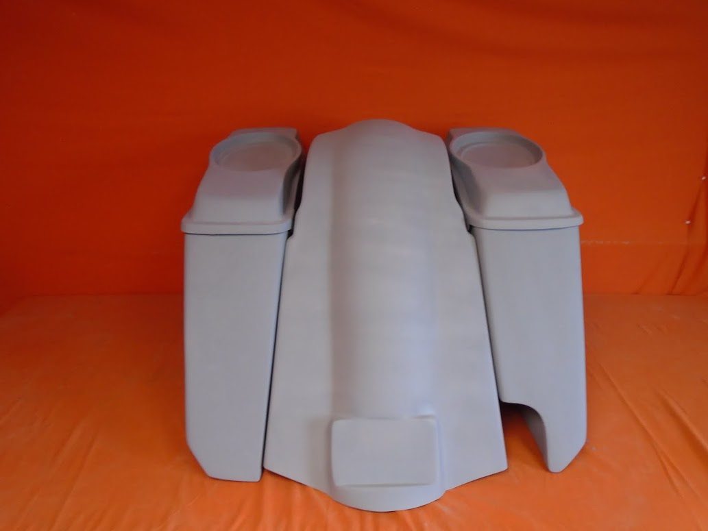 Harley Davidson Heritage Softail 5" Extended Saddlebags 6.5" Speaker Lids Fender Right Cut Out
