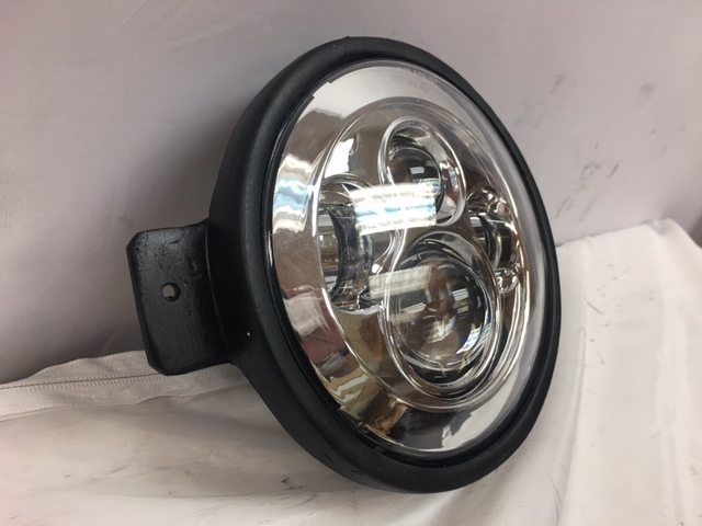 7" Kawasaki Voyager & Vaquero DAYMAKER Replacement Headlight Chrome LED Light Projector HID Bulb