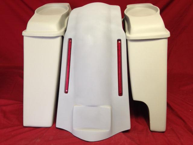 Harley Davidson 4" Extended Saddlebags 6 x 9 Speaker Lids Fender Right Cutout