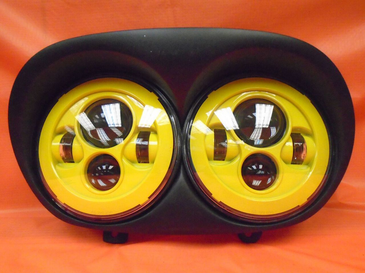 DUAL 7" YELLOW DAYMAKER 2014 - 2018 LED ROAD GLIDE Black Light Bulb Headlight Harley Bezel