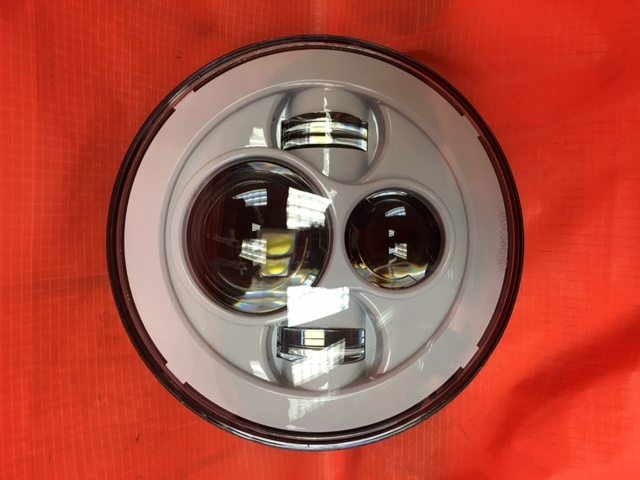 7" DAYMAKER Replacement WHITE Projector HID LED Light Bulb Headlight Motorcycle Harley