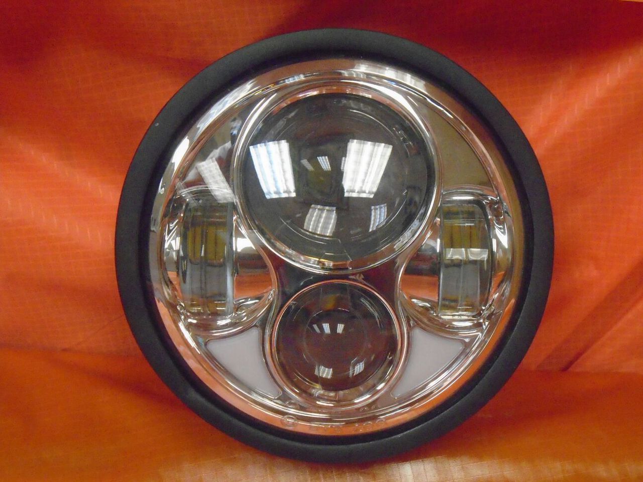5 3/4" DAYMAKER Yamaha Vstar Dragstar XVS1100 CHROME Projector HID LED Light Bulb Headlight Motorcycle