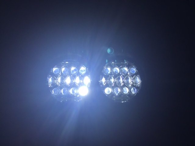DUAL 7" DAYMAKER 75 WATT LED Replacement ROAD GLIDE Chrome Light Bulb Headlight Motorcycle Harley Bezel