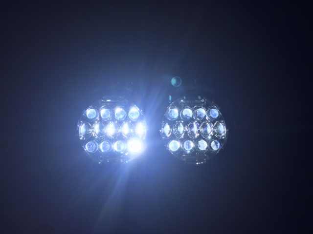 DUAL 7" DAYMAKER 2014 - 2018 75 WATT LED Replacement ROAD GLIDE Chrome Light Bulb Headlight Harley Bezel