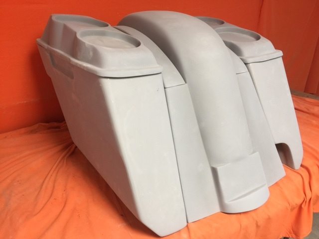 Honda VTX 1300 / 1800 5" Extended Stretched Saddlebags Rear Fender Right Side Cut Out Dual 6.5" Speaker Lids