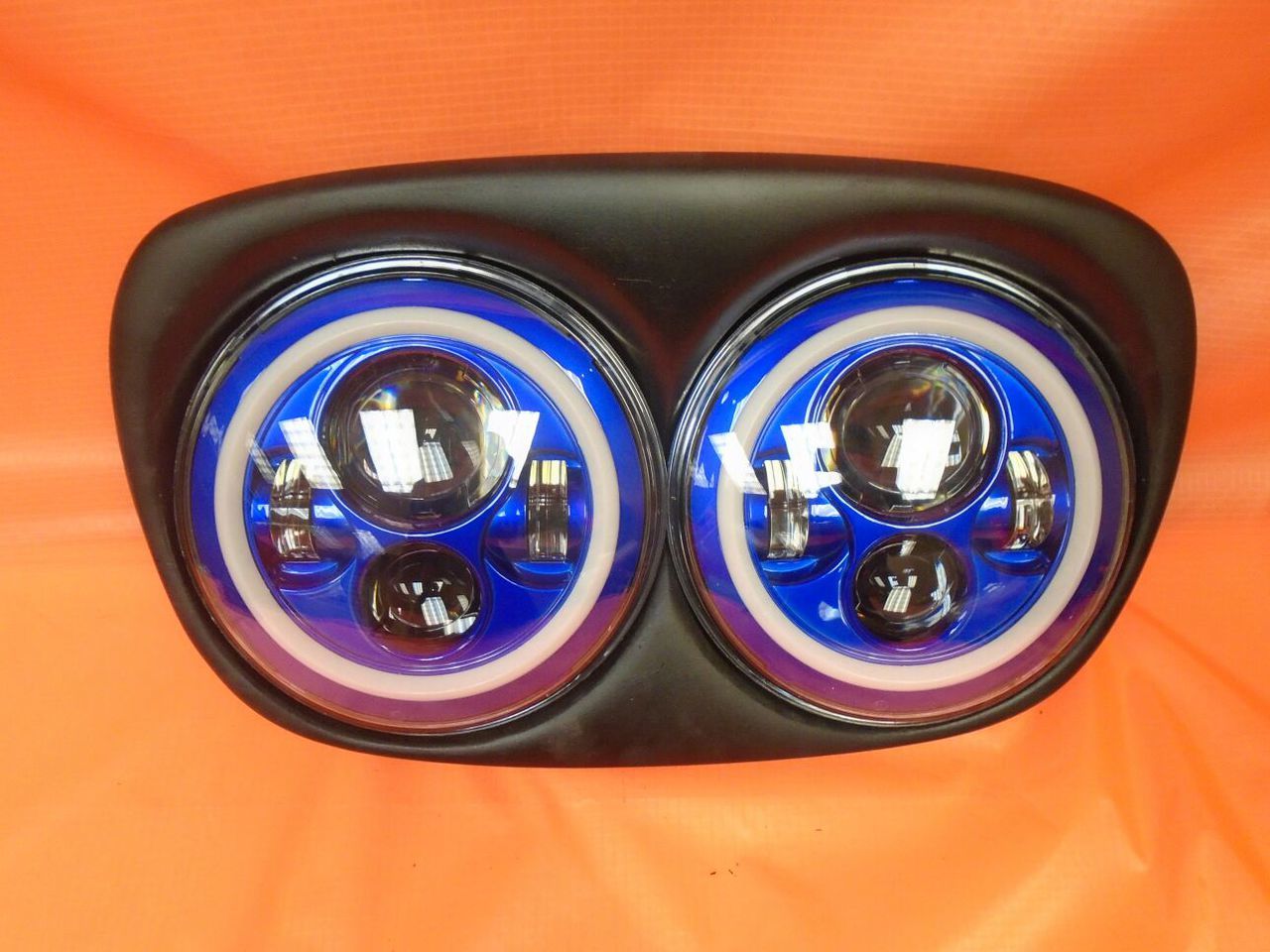 DUAL 7" BLUE DAYMAKER BLUE HALO LED ROAD GLIDE Black Light Bulb Headlight Motorcycle Harley Bezel