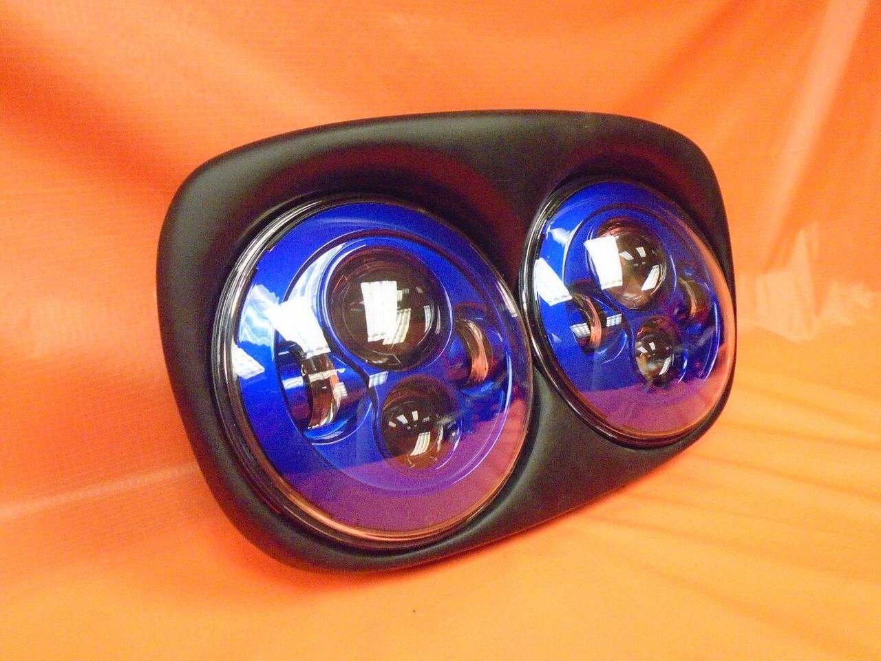 DUAL 7" BLUE DAYMAKER LED ROAD GLIDE Light Bulb Headlight Motorcycle Harley Bezel