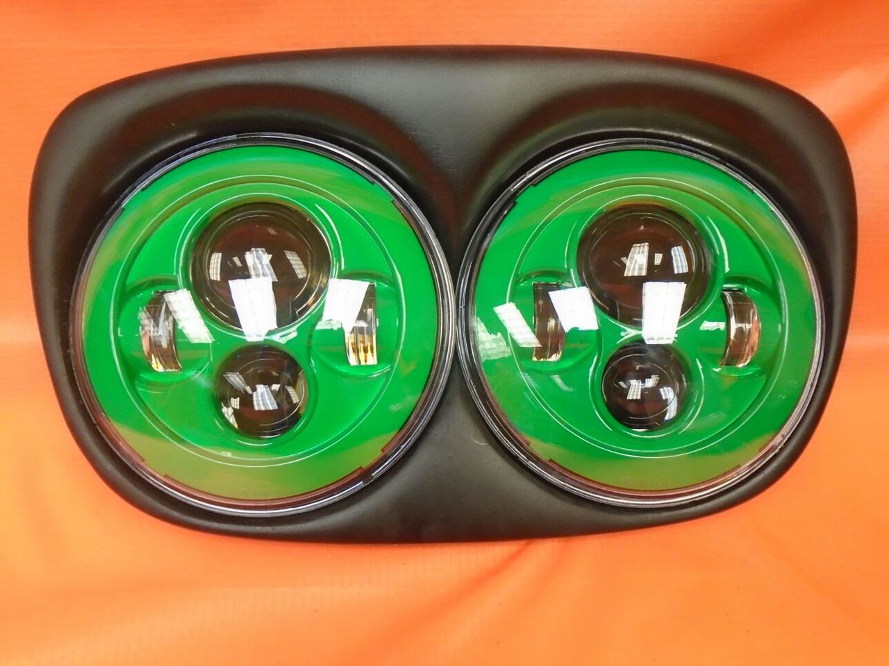 DUAL 7" GREEN DAYMAKER LED ROAD GLIDE Black Light Bulb Headlight Motorcycle Harley Bezel