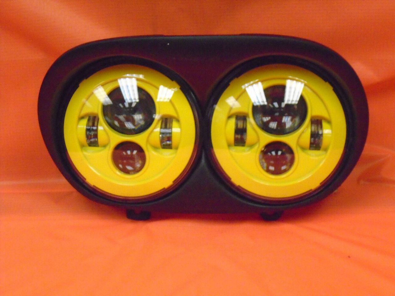 DUAL 7" YELLOW DAYMAKER 2014 - 2018 LED ROAD GLIDE Black Light Bulb Headlight Harley Bezel