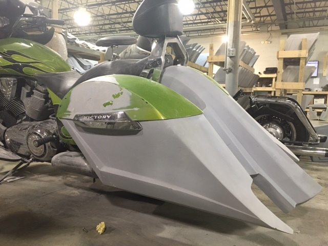 Victory Cross Country 6" Trendsetter Extended Hard Saddlebags Out & Down Bags Rear Fender No Cut Outs