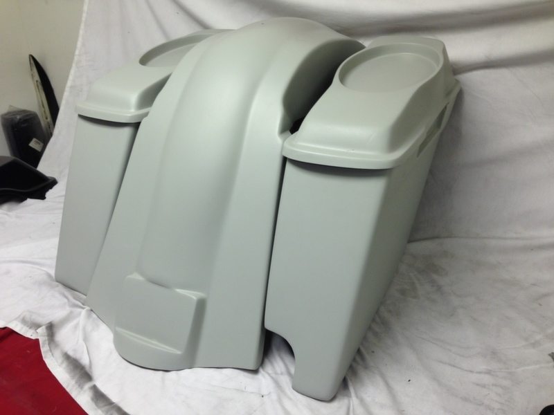 Harley Davidson 6" Heritage Softail Extended Saddlebags 6.5" Speaker Lids Fender Right Cutout