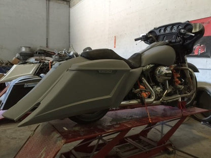Harley Davidson 6" Trendsetter Extended Saddlebag Fender Kit - Dual Cut Outs Dual 6 x 9 Speaker Lids / 2014 - 2023