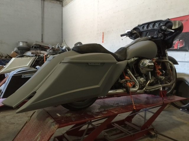 Harley Davidson 6" Trendsetter Extended Saddlebag Fender Kit Dual Cut Outs 6 x 9 Speaker Lids / 2014 - 2023