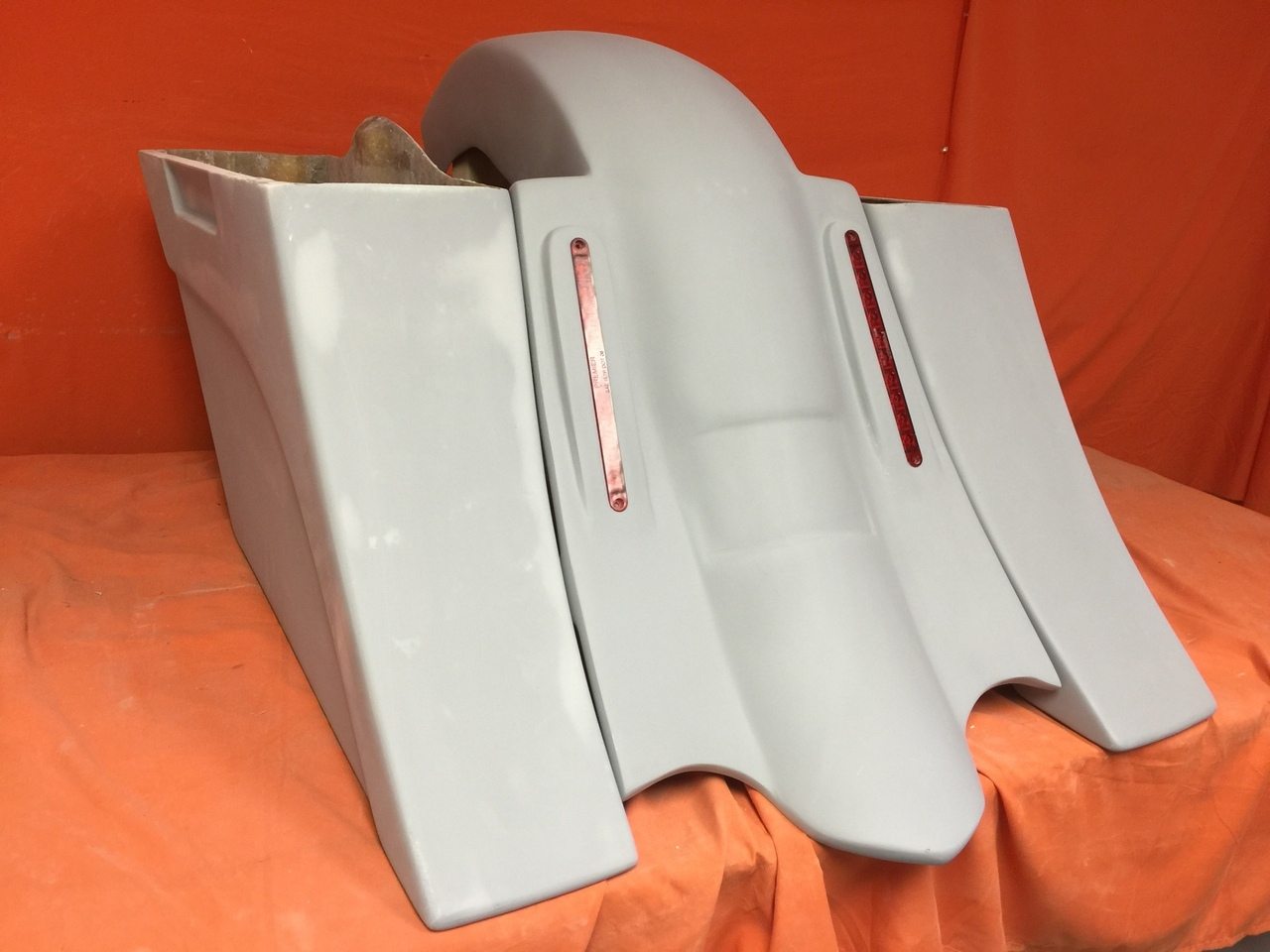 Honda Shadow Sabre 1100 6" Extended Saddlebags Out & Down Bags   LED Rear Fender No Cut Out