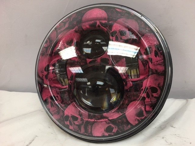 7" DAYMAKER Replacement Custom Pink Skull Design Projector HID LED Light Bulb Headlight Motorcycle Harley