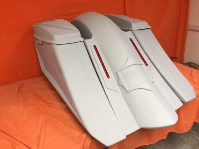 Harley Davidson 6" Trendsetter Extended Saddlebag LED Recess Plate Fender Kit - No Cut Outs   6 x 9 Speaker Lids / 2014 - 2018