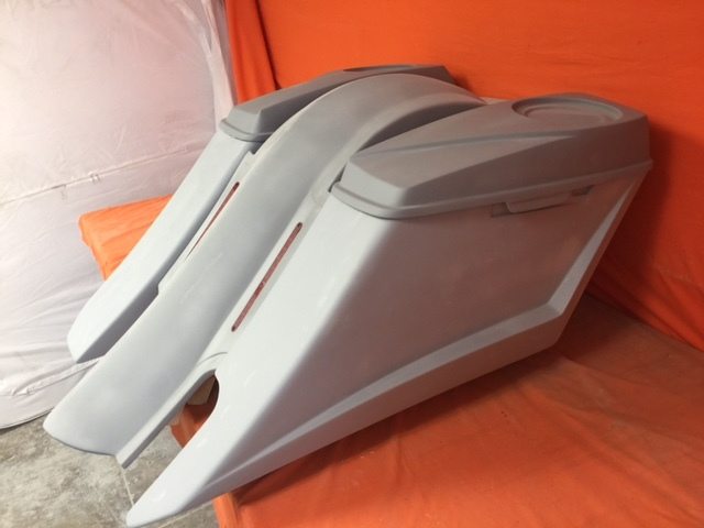 Harley Davidson 6" Trendsetter Extended Saddlebag LED Fender Kit - Right Side Cut Out   6 x 9 Speaker Lids / 2014 - 2018