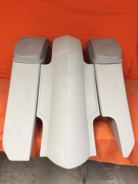 Harley Davidson 6" Trendsetter Extended Saddlebag Fender Kit - Right Side Cut Out   Dual 6 x 9 Speaker Lids / 2014 - 2018