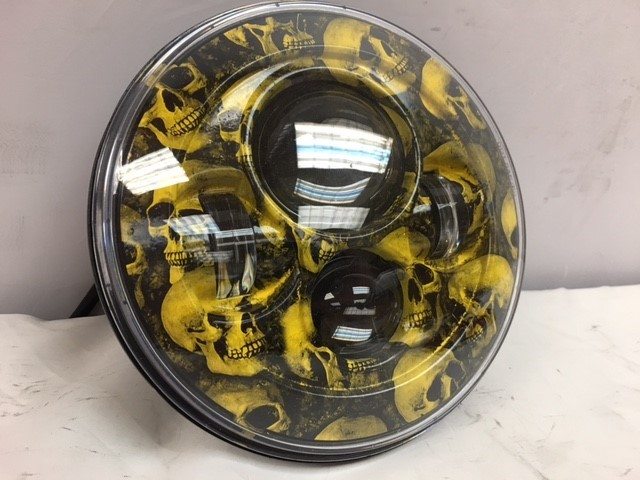 7" DAYMAKER Replacement Custom Yellow Skull Design Projector HID LED Light Bulb Headlight Motorcycle Harley