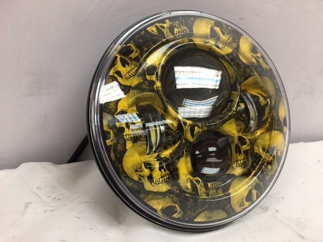 7" DAYMAKER Replacement Custom Yellow Skull Design Projector HID LED Light Bulb Headlight Motorcycle Harley