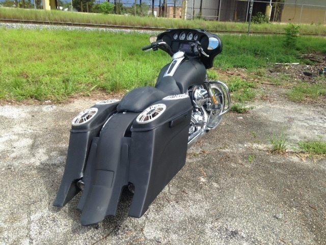 Harley Davidson 6" Extended Stretched Out & Down Saddlebags   Fender - No Lids 2014 - 2018  Model Bags - Dual Cut Outs