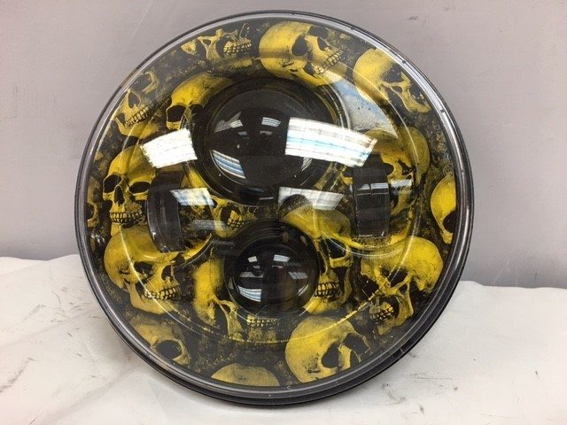 7" DAYMAKER Replacement Custom Yellow Skull Design Projector HID LED Light Bulb Headlight Motorcycle Harley
