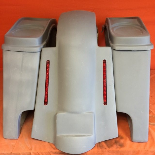 Harley Davidson 4" Extended Stretched Saddlebags   Dual 6 x 9 Speaker Lids & LED Replacement Fender 89 - 08