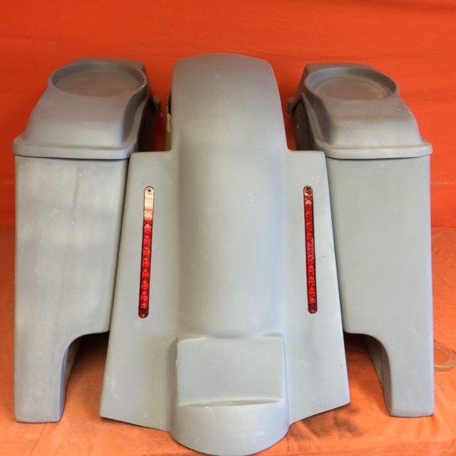 Harley Davidson 4" Extended Stretched Saddlebags   6.5 Speaker Lids & LED Replacement Fender 09 - 13