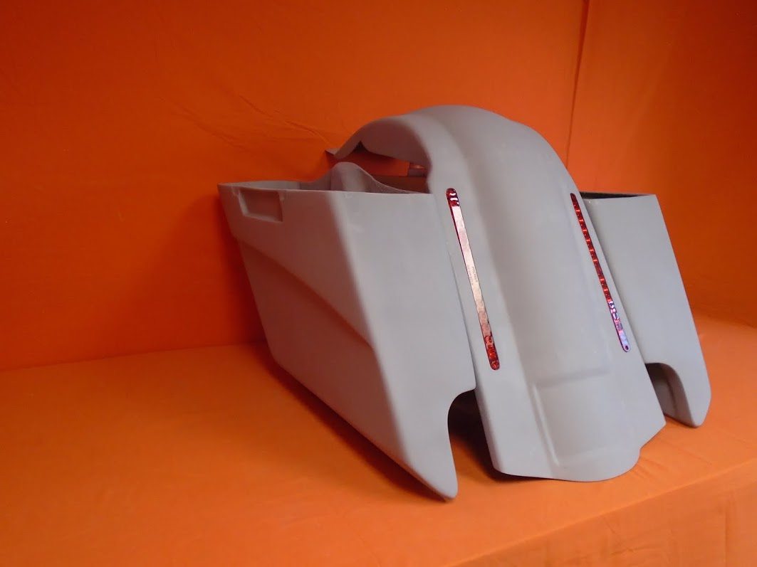Harley Davidson 5" Heritage Softail Extended Saddlebags No Lids   LED Fender Dual Cutouts