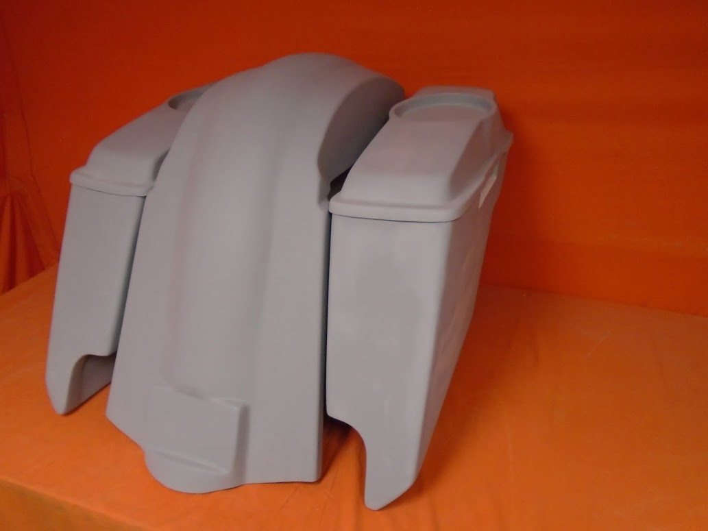 Harley Davidson 5" Heritage Softail Extended Saddlebags 6 x 9 Speaker Lids   Fender Dual Cutouts