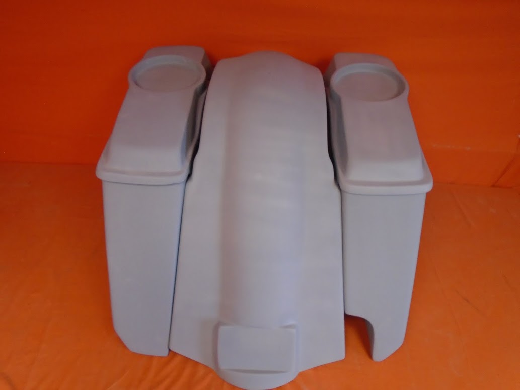 Harley Davidson 5" Stretched Extended Saddlebags With Right Cut Out - Fender 6x9 Speaker Lids