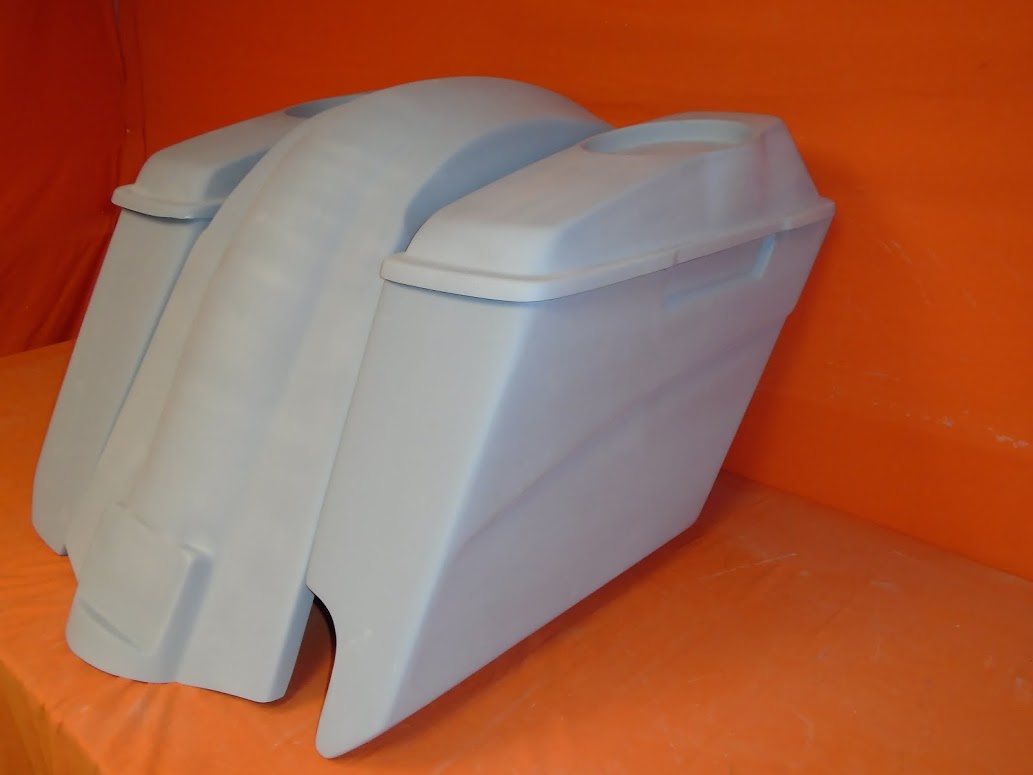Harley Davidson 5" Stretched Extended Saddlebags With Right Cut Out - Fender 6x9 Speaker Lids