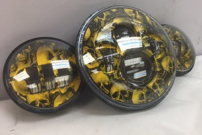 7" DAYMAKER YELLOW SKULL DESIGN Headlight   Dual 4.5" - 4 1/2" Auxiliary Spot Passing LED Fog Lights Bulb Harley SET
