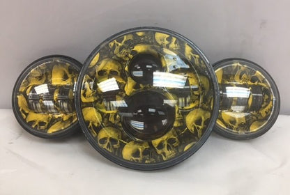 7" DAYMAKER YELLOW SKULL DESIGN Headlight   Dual 4.5" - 4 1/2" Auxiliary Spot Passing LED Fog Lights Bulb Harley SET