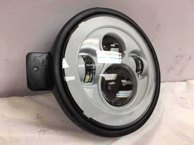 7" Kawasaki Voyager & Vaquero DAYMAKER Replacement Headlight White LED Light Projector HID Bulb