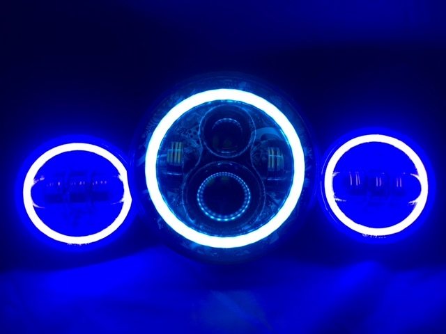 7" DAYMAKER DICEY GAMBLE DESIGN Headlight   Dual 4.5" - 4 1/2" Auxiliary Spot Passing LED Fog Lights with BLUE Halo Bulb Harley SET