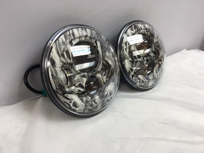 7'' SKULL DESIGN Suzuki Sierra Fits: Jeep Wrangler JK CJ TJ LED Rubicon Projector Daymaker Headlights Pair / Set