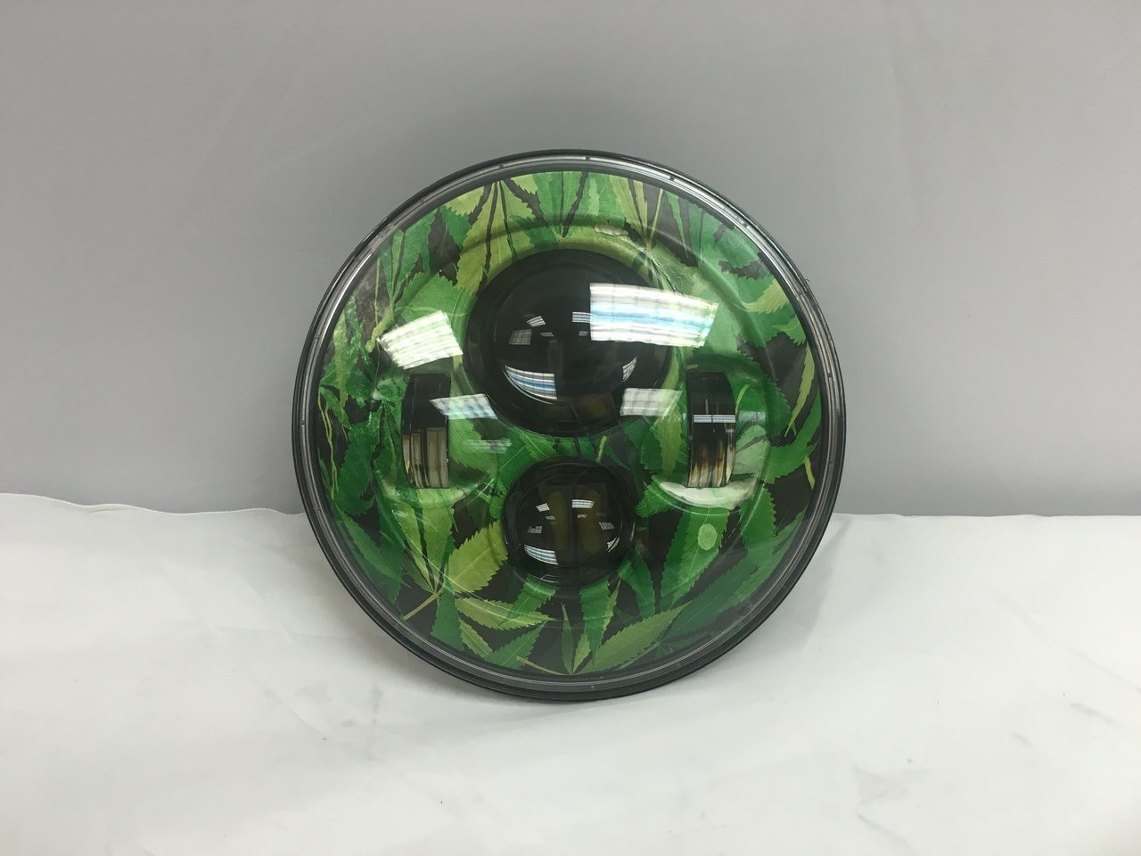 7" DAYMAKER Replacement Weed Design Projector HID LED Light Bulb Headlight Motorcycle Harley