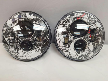 7'' COLORED SKULLS DESIGN Suzuki Sierra Fits: Jeep Wrangler JK CJ TJ LED Rubicon Projector Daymaker Headlights Pair / Set