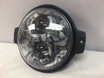 Honda VTX 1300 / 1800 C / R / S - 5 3/4" CUSTOM DESIGN SKULL DAYMAKER Chrome HID LED Light Bulb Headlight Motorcycle 5.75" Mount
