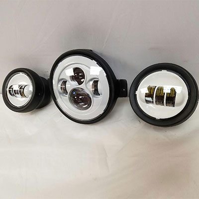 7" Kawasaki Voyager & Vaquero DAYMAKER Headlight   Dual 4.5" - 4 1/2" Auxiliary AUX White Spot Passing LED Fog Lights SET