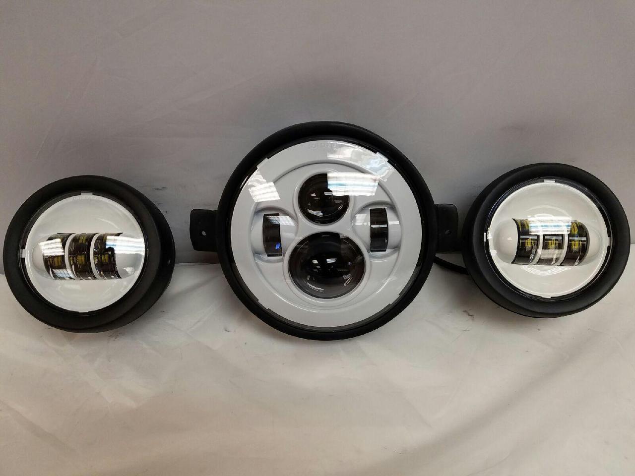 7" Kawasaki Voyager & Vaquero DAYMAKER Headlight   Dual 4.5" - 4 1/2" Auxiliary AUX White Spot Passing LED Fog Lights SET