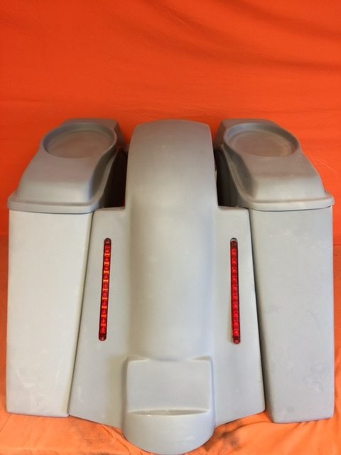 Harley Davidson 4" Extended Stretched Saddlebags   6.5 Speaker Lids & LED Replacement Fender 09 - 13 - No Cut Outs