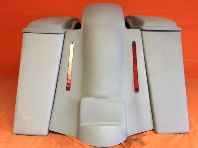 Harley Davidson 4" Extended Stretched Saddlebags   6.5 Speaker Lids & LED Replacement Fender 09 - 13 - No Cut Outs
