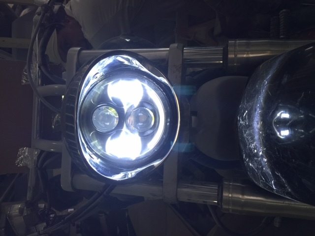 Honda VTX 1300 / 1800 C / R / S - 5 3/4" DAYMAKER Chrome HID LED Light Bulb Headlight Motorcycle 5.75" Mount