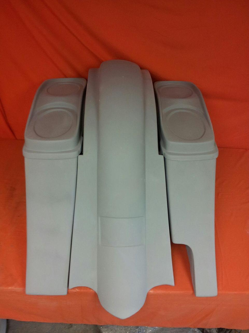 Harley Davidson 6" Heritage Softail Out & Down Extended Saddlebags Dual 6 x 9 Speaker Lids   Fender Right Side Cut Out