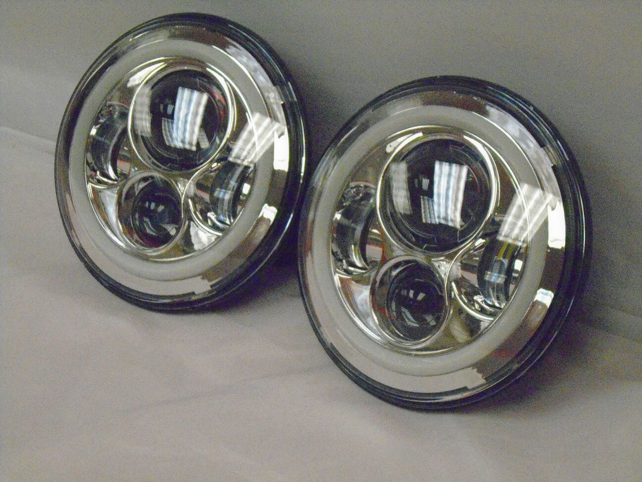 7'' Suzuki Sierra Fits: Jeep Wrangler JK CJ TJ LED Rubicon Projector Daymaker Chrome RED Halo Headlights Pair / Set