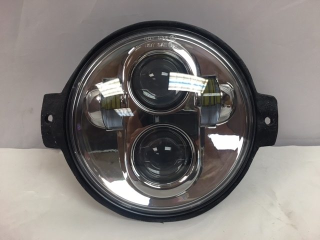 Honda VTX 1300 / 1800 C / R / S - 5 3/4" DAYMAKER Chrome HID LED Light Bulb Headlight Motorcycle 5.75" Mount