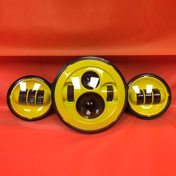7" DAYMAKER YELLOW Headlight   Dual Yellow 4.5" - 4 1/2" Auxiliary AUX Spot Passing LED Fog Lights Bulb Harley SET